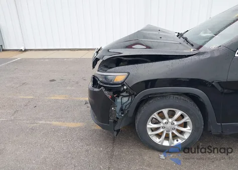 2019 Jeep Cherokee Latitude Fwd z USA, uszkodzony, nr VIN 1C4PJLCB3KD482551